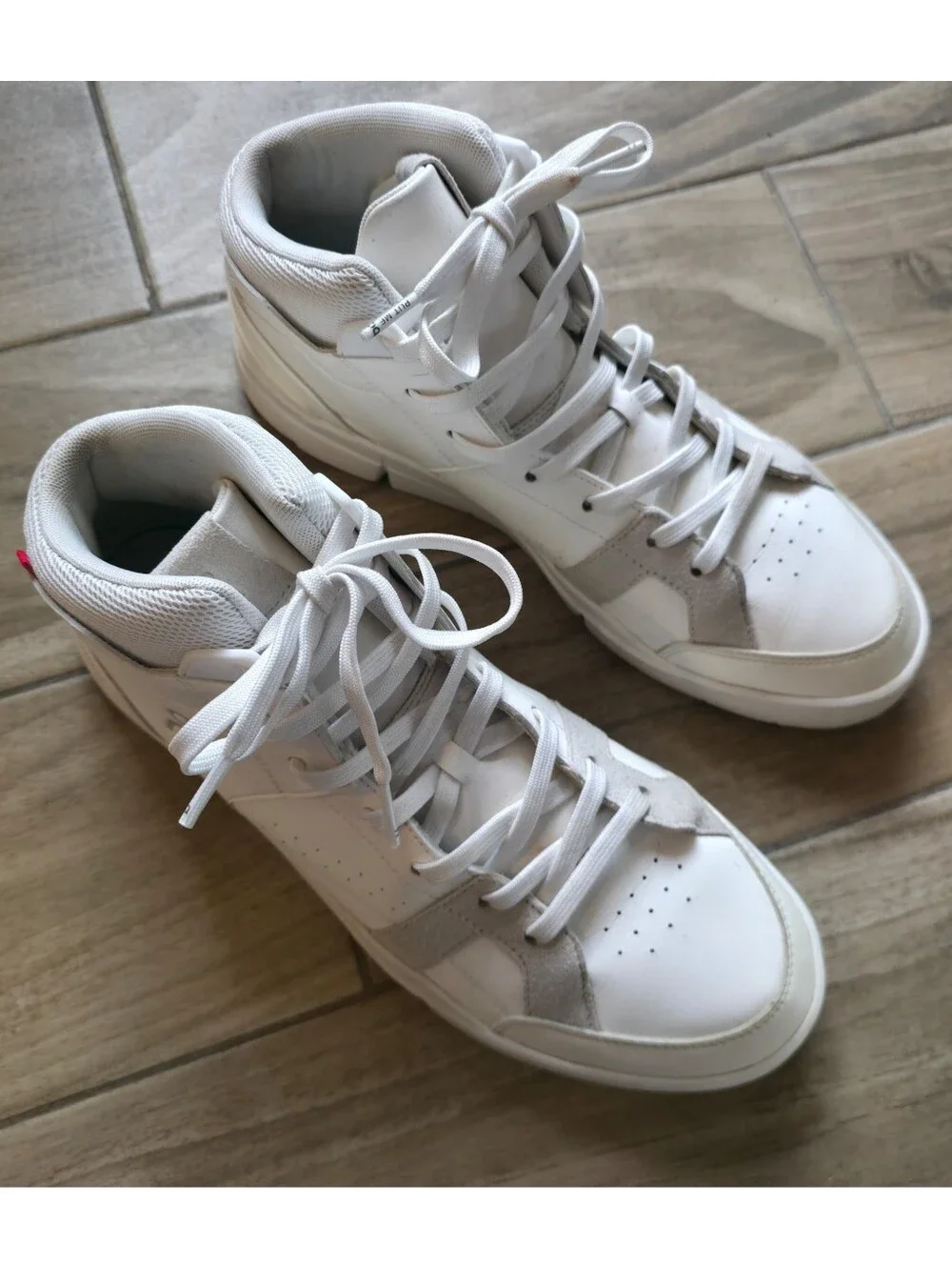 On Cloud THE ROGER Clubhouse Men's 11.5 White Sand Sneakers